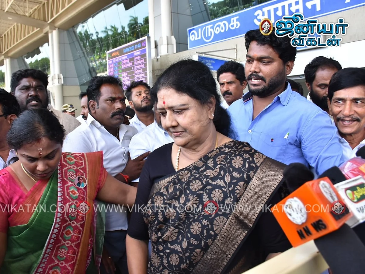 ``பிளவுகளைக் கடந்து அதிமுக நிச்சயம் ஒன்றிணையும்..!" - மதுரையில் சசிகலா