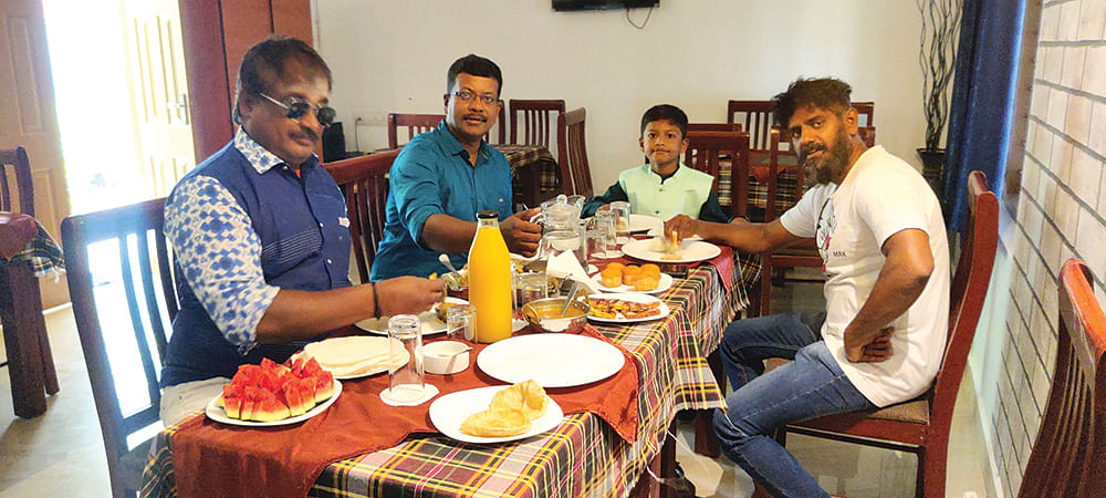 மனதைக் கட்டிப்போடும் கட்டிக்கயம் அருவி!