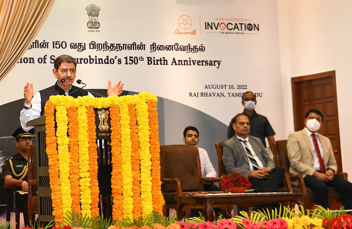 தமிழிசை Vs ஆர்.என்.ரவி ஈகோ யுத்தம் முதல் சலித்துக்கொண்ட மாயத்தேவர் குடும்பம் வரை - கழுகார் அப்டேட்ஸ்