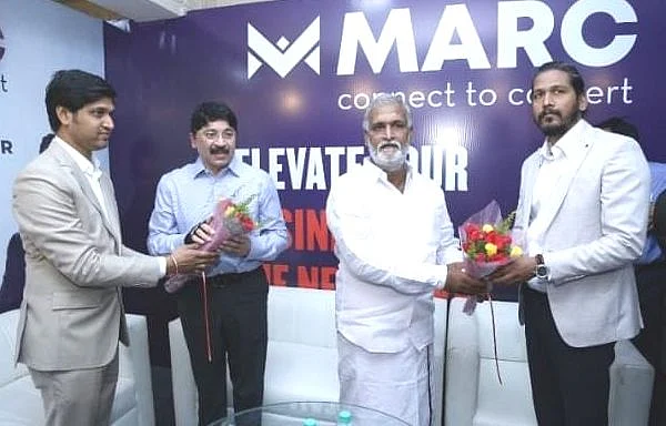 ஜனார்த்தனனுடன் சேகர்பாபு