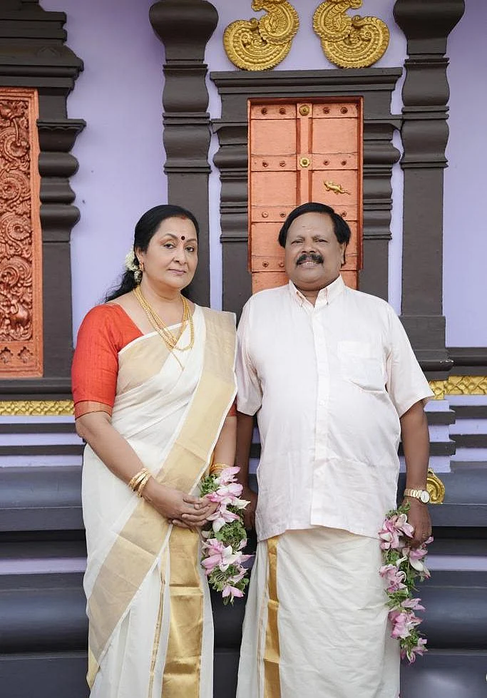 ரதி மேனன் திவாகர்