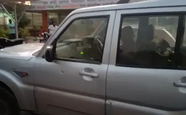 புனே: நள்ளிரவில் துப்பாக்கிச்சூடு; 4 வாகனங்களில் பல கி.மீ சேஸிங் - ரூ.3.6 கோடி ஹவாலா பணம் கொள்ளை