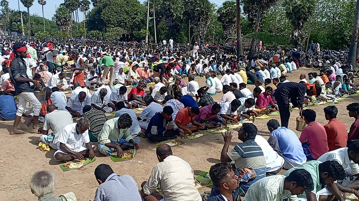 பெண்கள் கலந்து கொள்ளாத திருவிழா