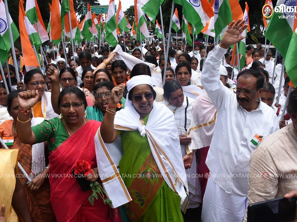 ``தேசப்பற்றை வளர்க்கும் கட்சியாக பாஜக இருக்கிறது” - வானதி சீனிவாசன் பேச்சு
