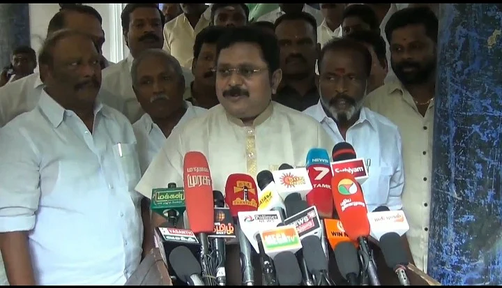 தினகரன்