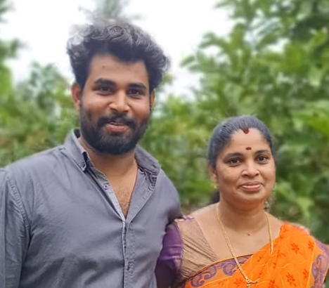 ஒரே சமயத்தில் அரசு வேலை கிடைத்த அம்மாவும் மகனும்