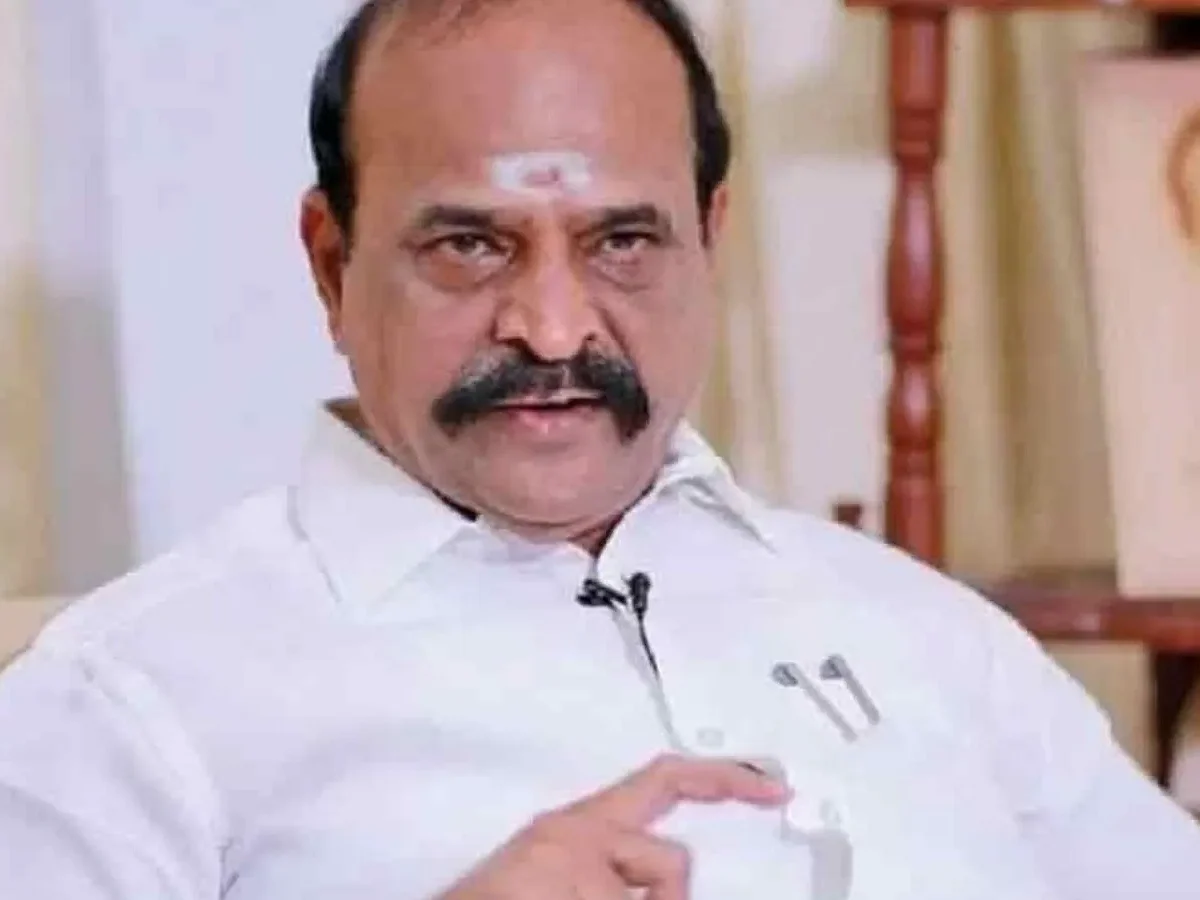 ``அதிமுக-விலிருந்து நீக்கப்பட்டவர் ஓபிஎஸ்; அவரைப் பற்றி எங்களுக்குக் கவலையில்லை!" - கடம்பூர் ராஜூ