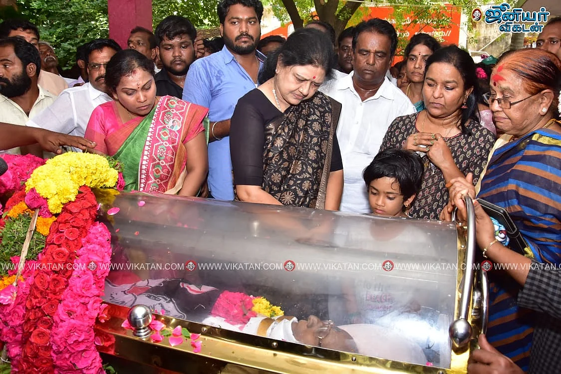 சசிகலா
