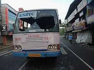 பந்த் காரணமாக உடைக்கப்பட்ட பஸ்