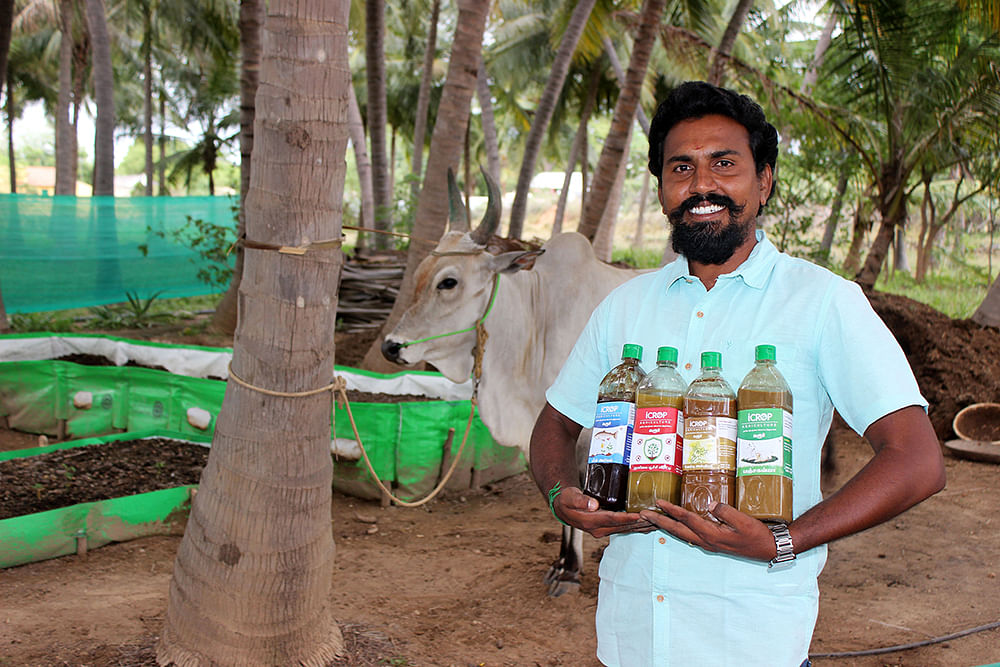 இடுபொருள்களுடன் பாலாஜி
