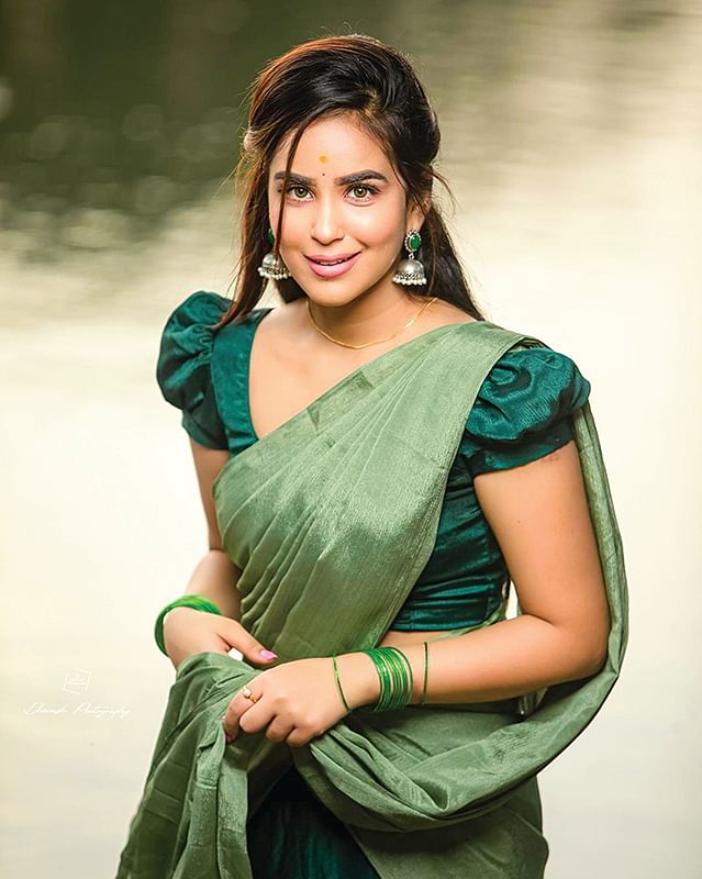 கண்மணி மனோகரன்