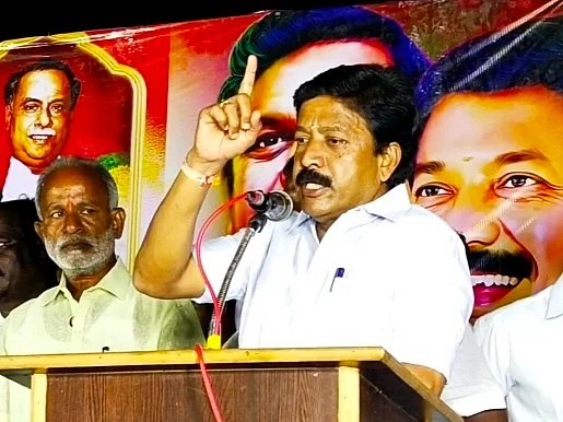 ``அதிமுக-வுக்கு துரோகம் இழைத்தால்... அநாதையாகப் போவார்கள்" - சாபம்விட்ட சி.வி.சண்முகம்!