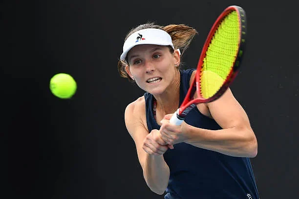 WTA Chennai Open 2022 Day4: 'என்ன Federer retire ஆகிட்டாரா?' ஆட்டம் முடிந்து வந்தவருக்கு அதிர்ச்சி!