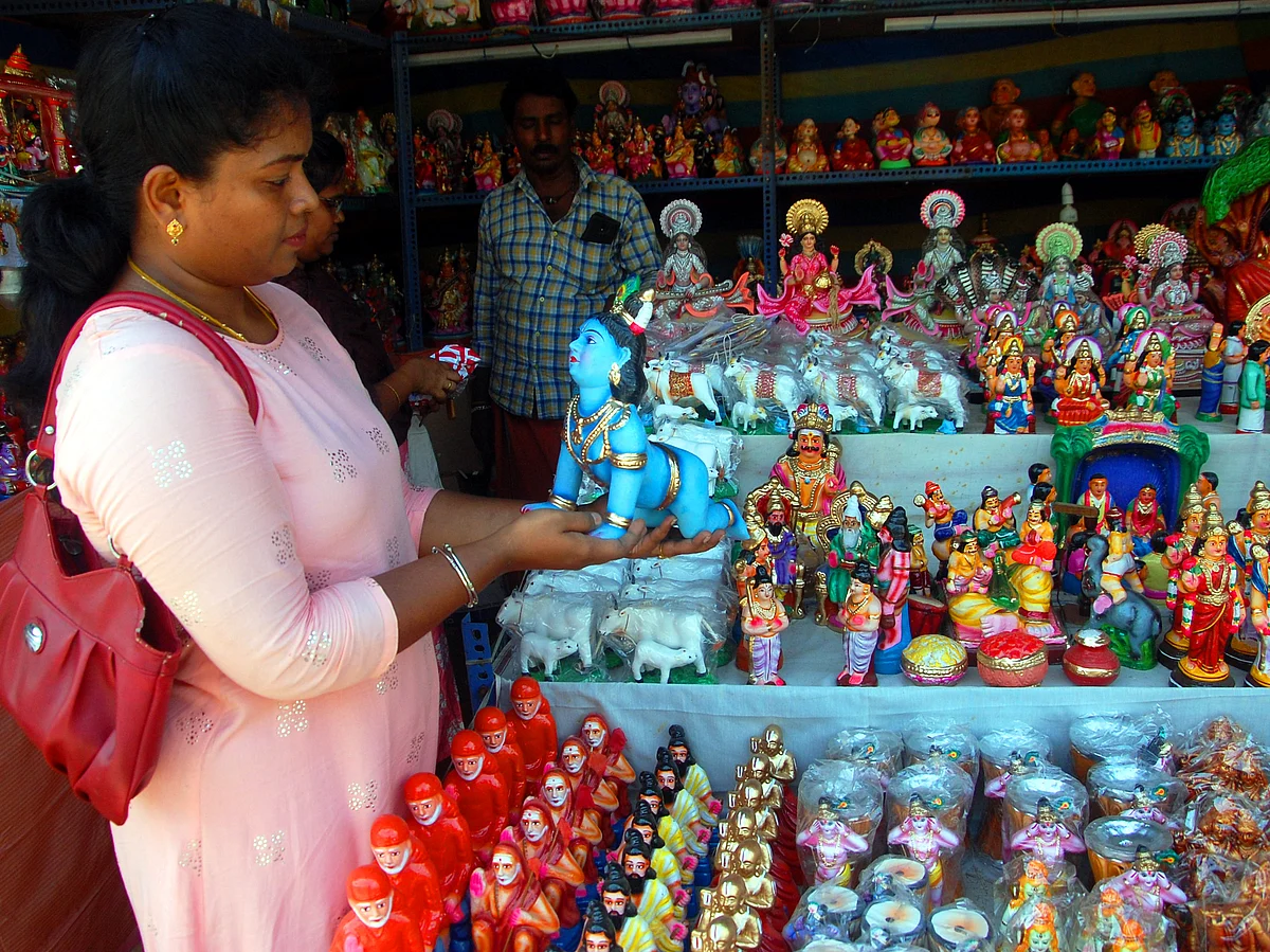 கிருஷ்ண லீலைகள்; குரூவாயூர் யானை ஊர்வலம்; கல்கத்தா காளி - நாகர்கோவில் நவராத்திரி கொலு பொம்மைகள்!
