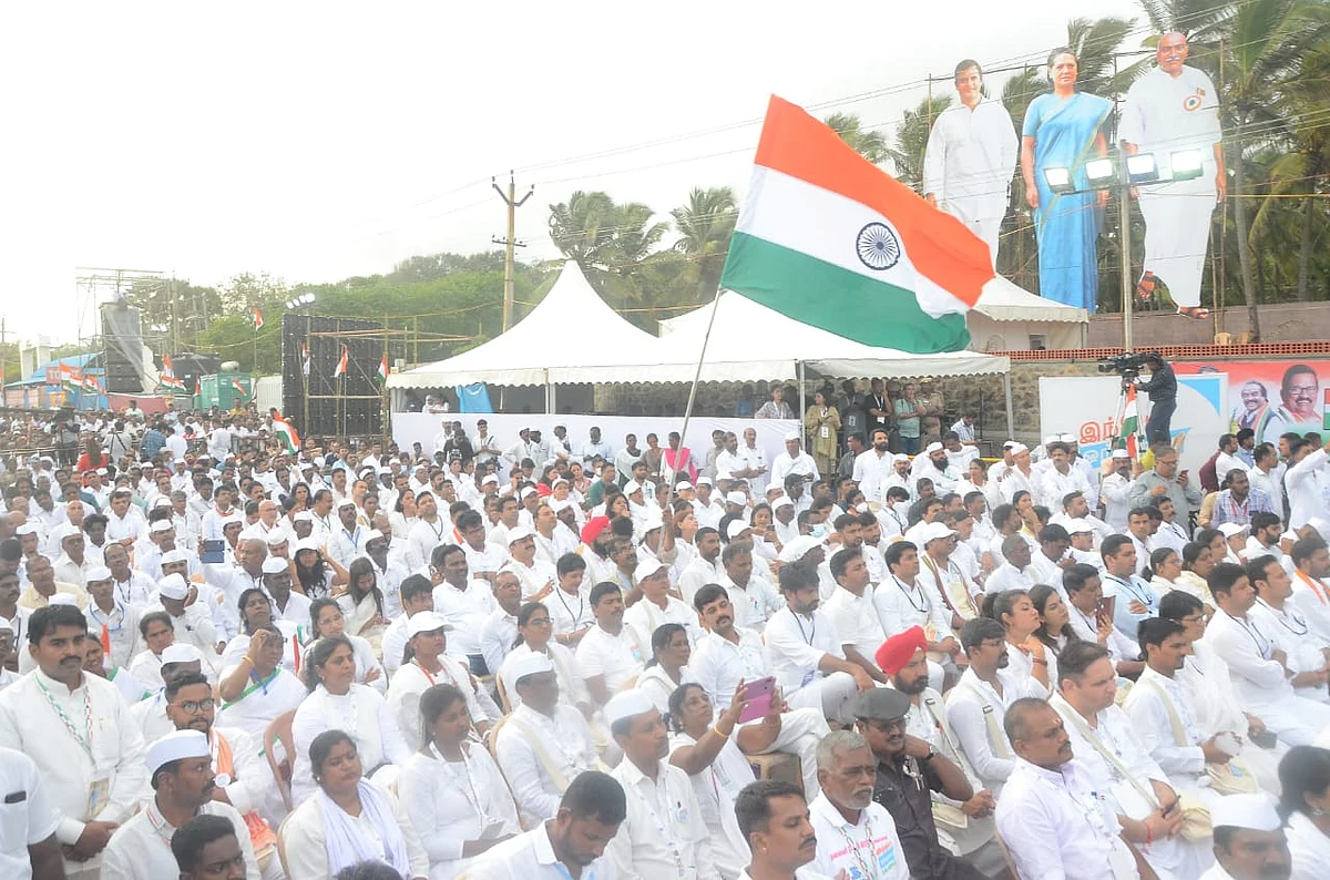 ``பொருளாதார நெருக்கடி, வேலையில்லா திண்டாட்டத்தால் இந்தியா பேரழிவை நோக்கி நகர்கிறது!" - ராகுல் காந்தி