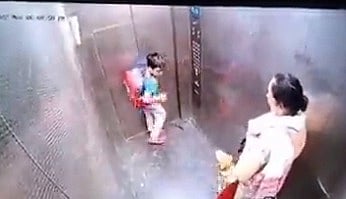 வீடியோ: சிறுவனைப் பாய்ந்து கடித்த வளர்ப்பு நாய்; பதறாமல் வேடிக்கை பார்த்த பெண்மீது வழக்கு பதிவு!