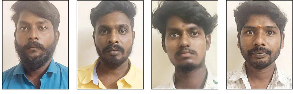 நவமணி, சதீஷ், அன்பு, ராஜேஷ்