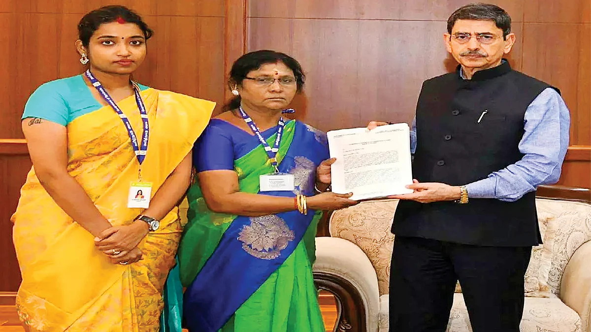 ஆளுநர் ஆர்.என்.ரவி, சரஸ்வதி, சரண்யா