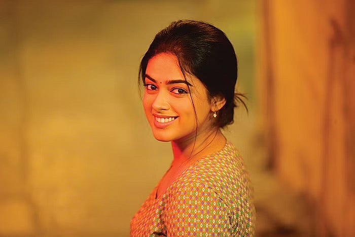 வெந்து தணிந்தது காடு விமர்சனம்