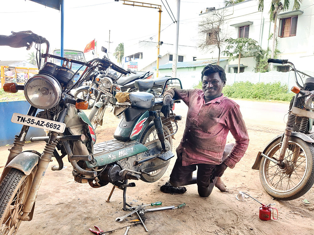 ‘‘தவழ்ந்துகிட்டே எல்லா பைக்கையும் ஓட வைப்பேன்!’’