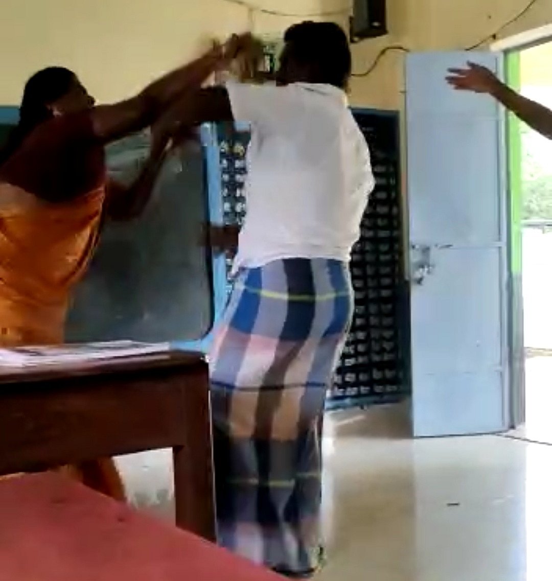 பள்ளி வகுப்பறைக்குள் புகுந்து ஆசிரியையைத் தாக்கிய போதை ஆசாமி! - போலீஸ் விசாரணை