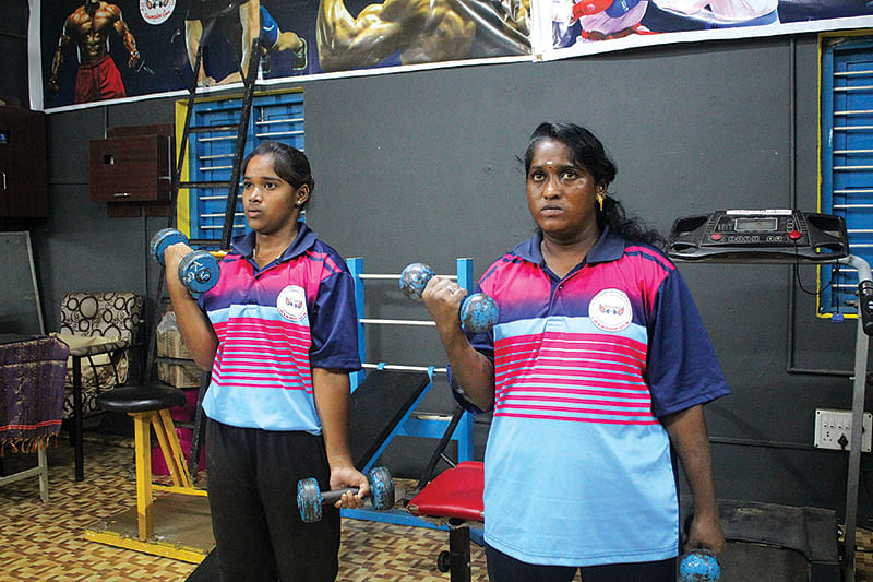 வயது: 40 - தொழில்: வீட்டு வேலை - வெற்றி: தங்க மெடல்