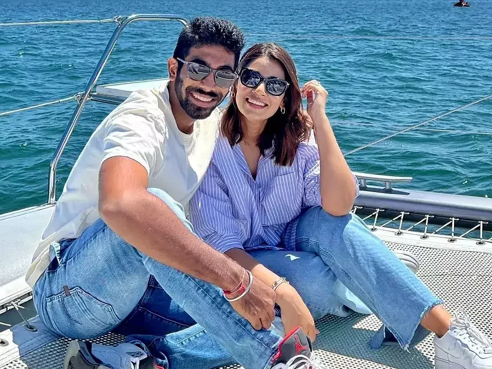Throwback போட்டோ; ட்ரோல் செய்த நெட்டிசன்; கோபமாகத் திட்டிய பும்ராவின் மனைவி!