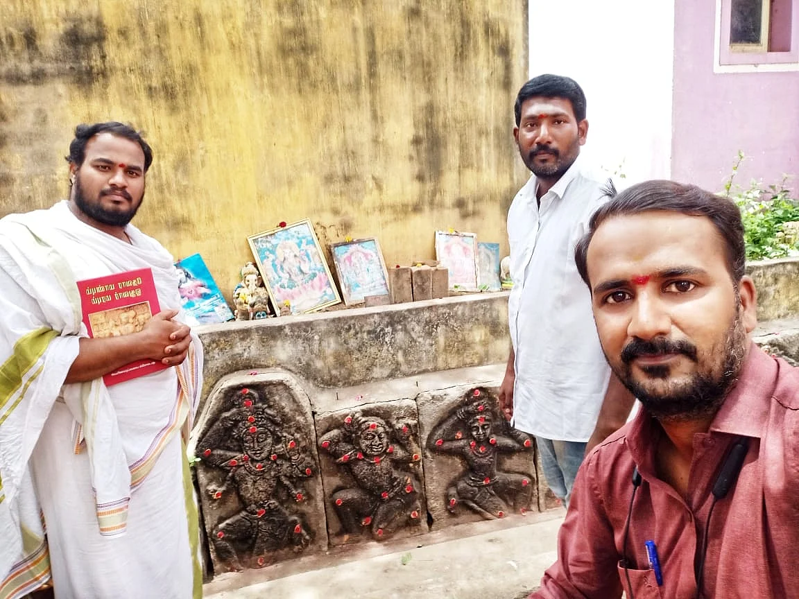 தூங்குத்தலை சிற்பம்