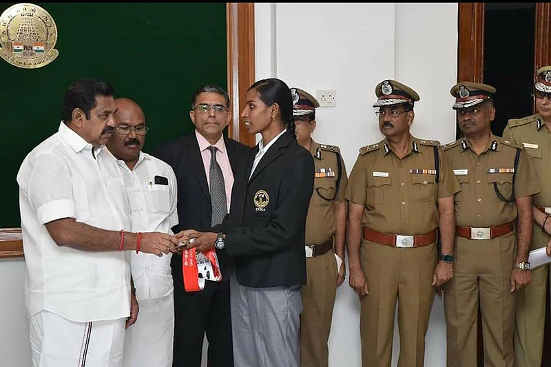 “டெலிவரியான மூணாவது மாசம் கிரவுண்டுக்கு ஓடிட்டேன்!”