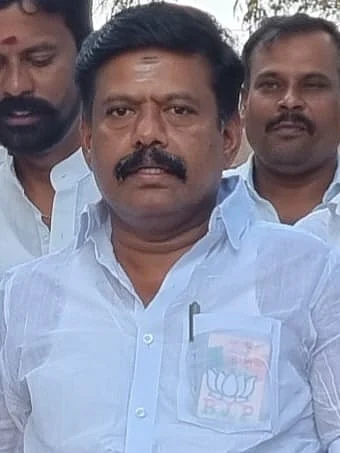 ராமநாதபுரம் பாஜக மாவட்ட தலைவர் கதிரவன்