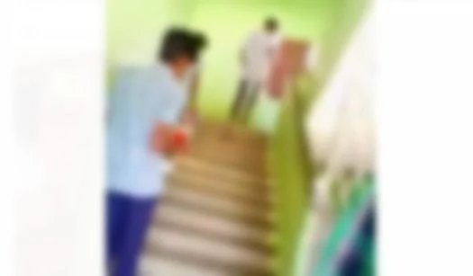 மாணவர்கள்