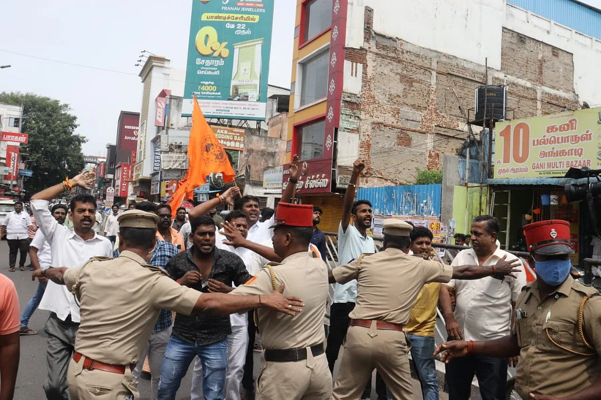 பா.ஜ.க, இந்து முன்னணியினரை தடுக்கும் போலீஸார்