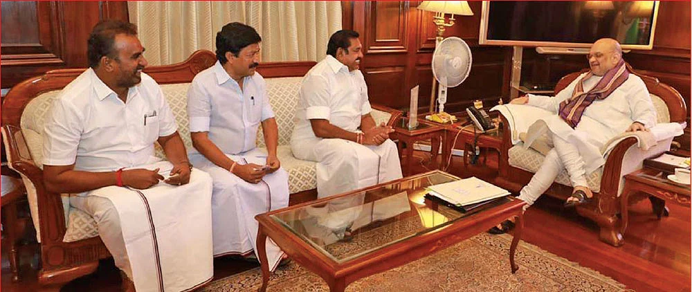 சுற்றலில்விட்ட டெல்லி... சுதி குறைந்த எடப்பாடி!