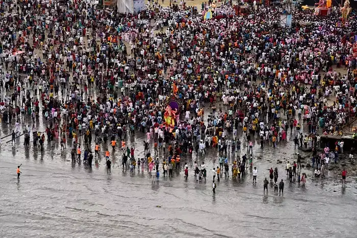 கிர்காவ் கடற்கரை