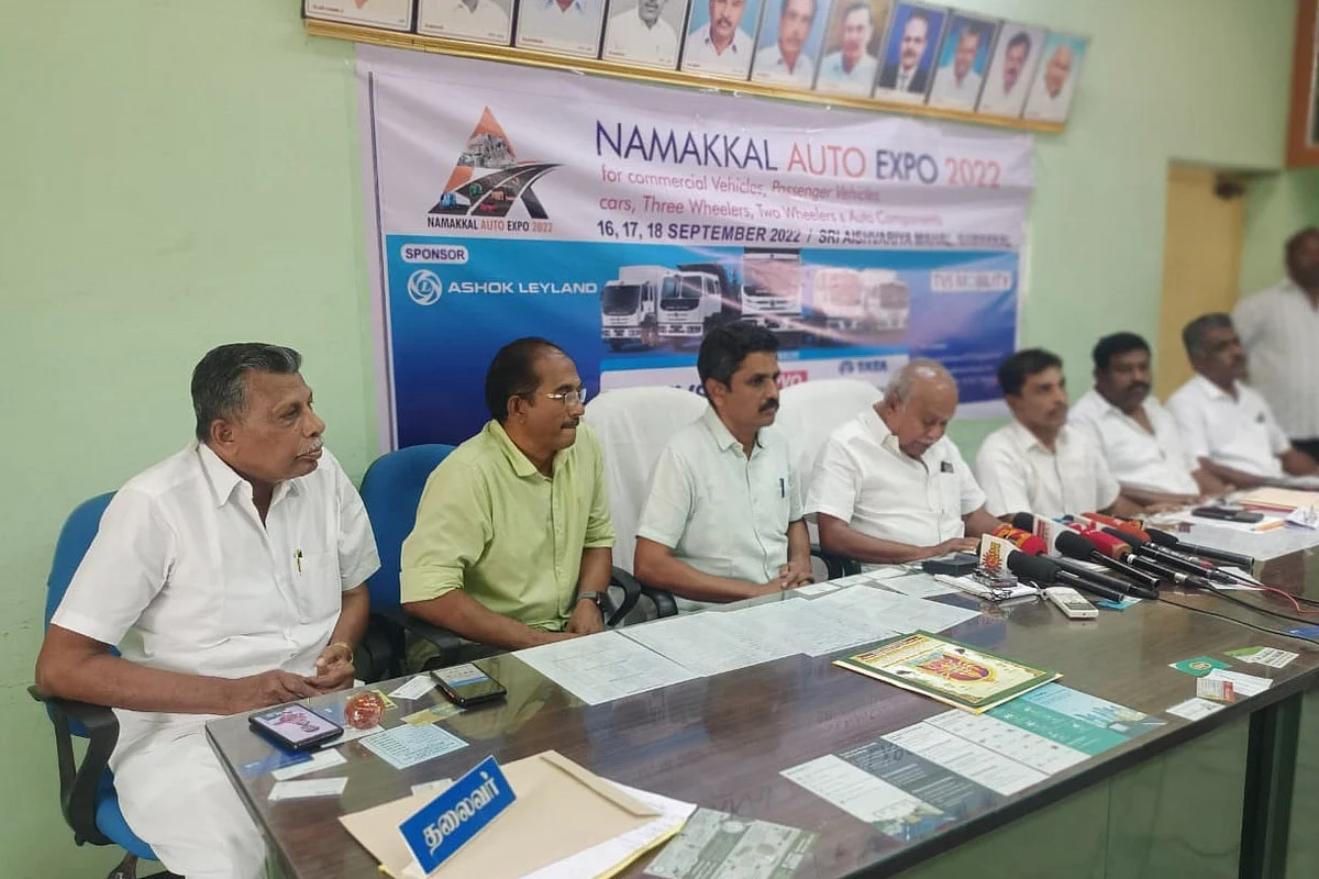 பேட்டியளிக்கும் வாங்கலி