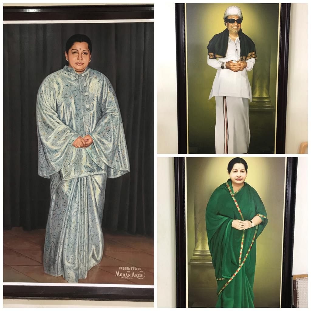 Pictures of MGR and Jayalalitha in the head office
