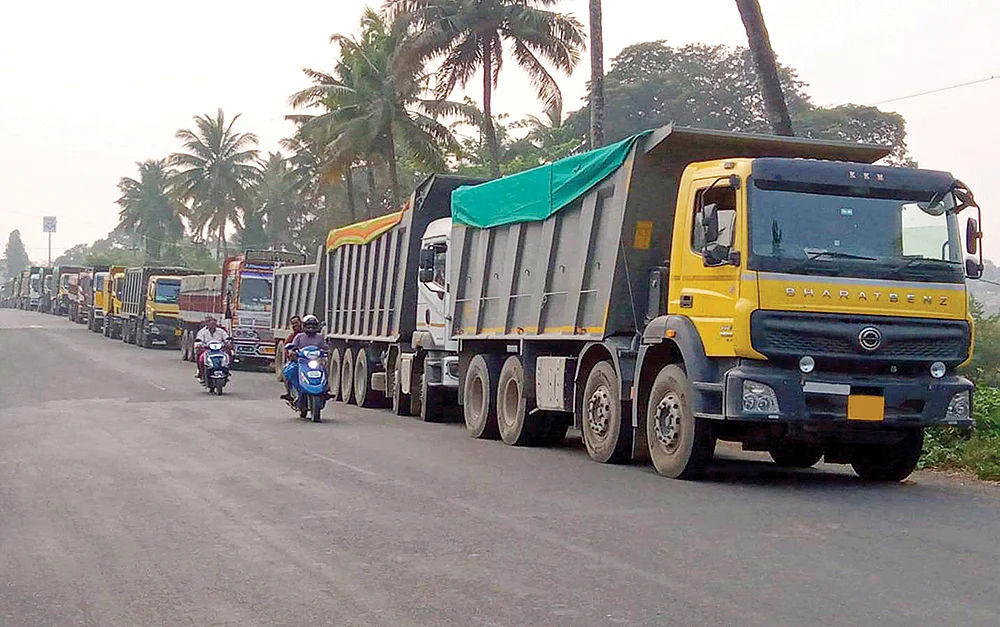 உச்சத்தில் கனிம வளக் கடத்தல்... மௌனம் கலைப்பாரா துரைமுருகன்?