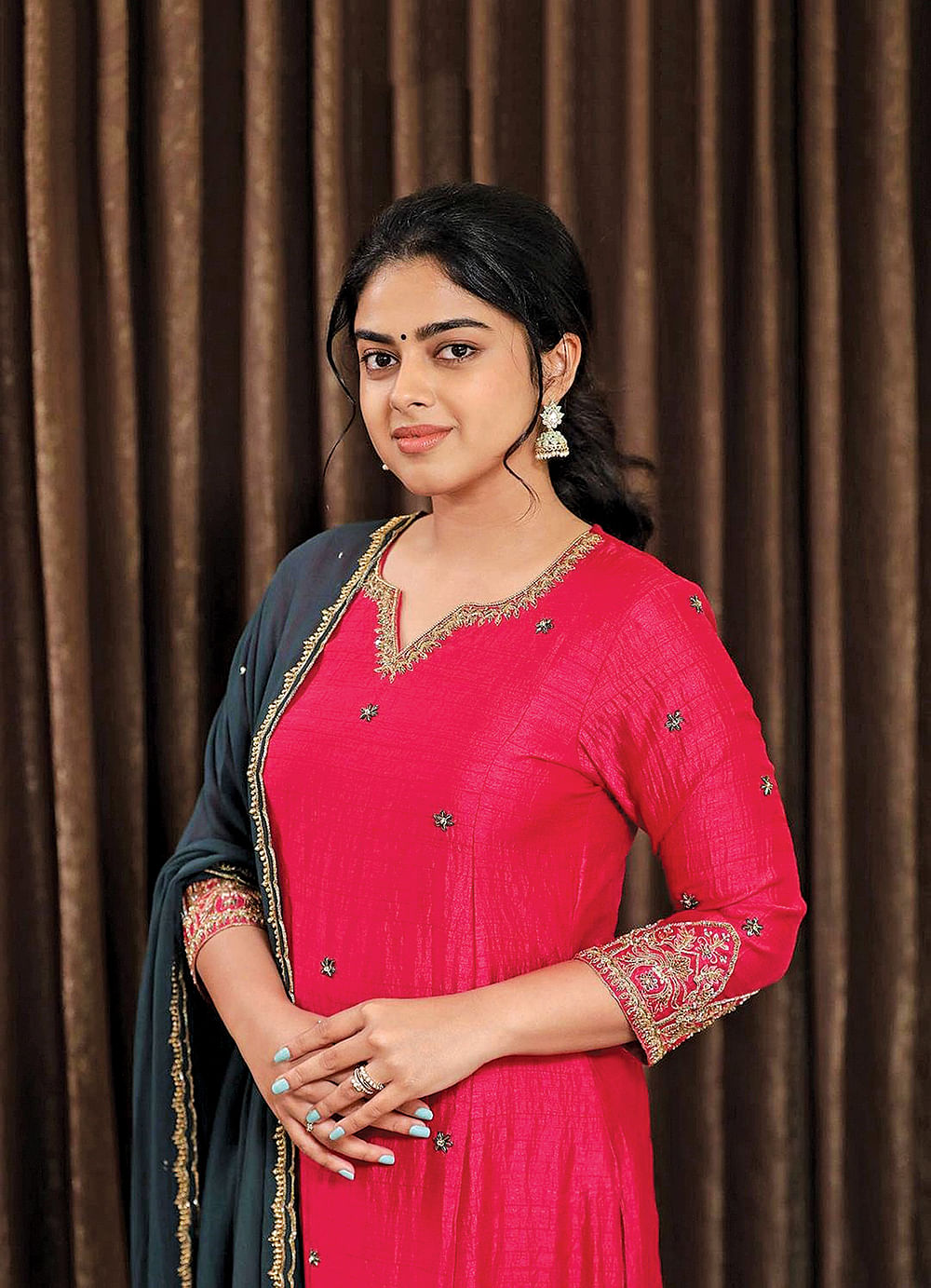 கன்னம் குழிவிழும் மல்லிப்பூ!