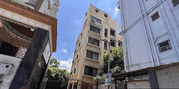 ஒரே ஆண்டில் 22 முறை விற்பனை, அடைமானம் வைக்கப்பட்ட கட்டடம்... உரிமையாளருக்கே ஷாக் கொடுத்த கும்பல்!