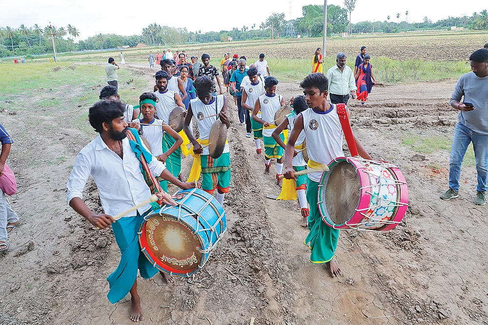 சிலிர்க்க வைத்தது சரித்திர யாத்திரை!