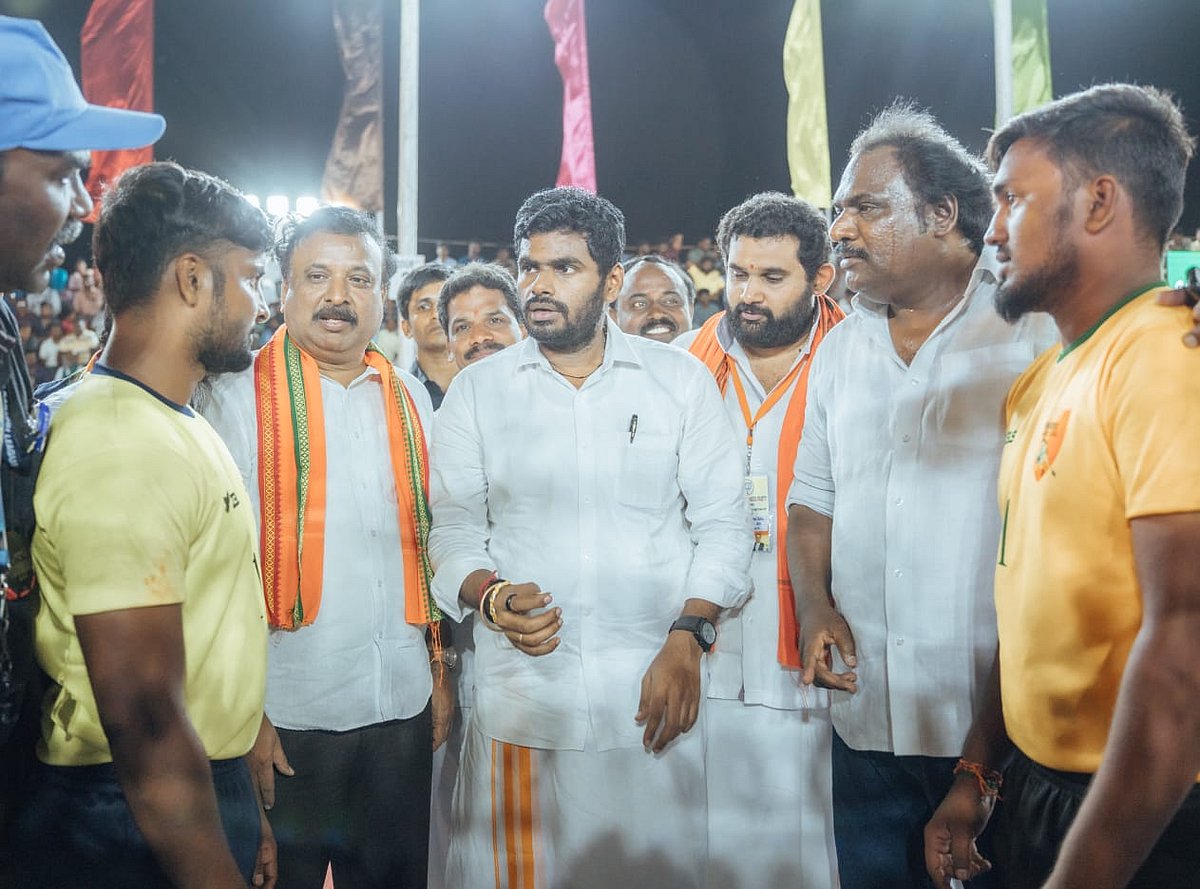 `தமிழ்நாட்டில் இனி `மோடி கபடி' என்று உச்சரித்துத்தான் கபடி விளையாடுவார்கள்!' - பாஜக ஸ்ரீநிவாசன்