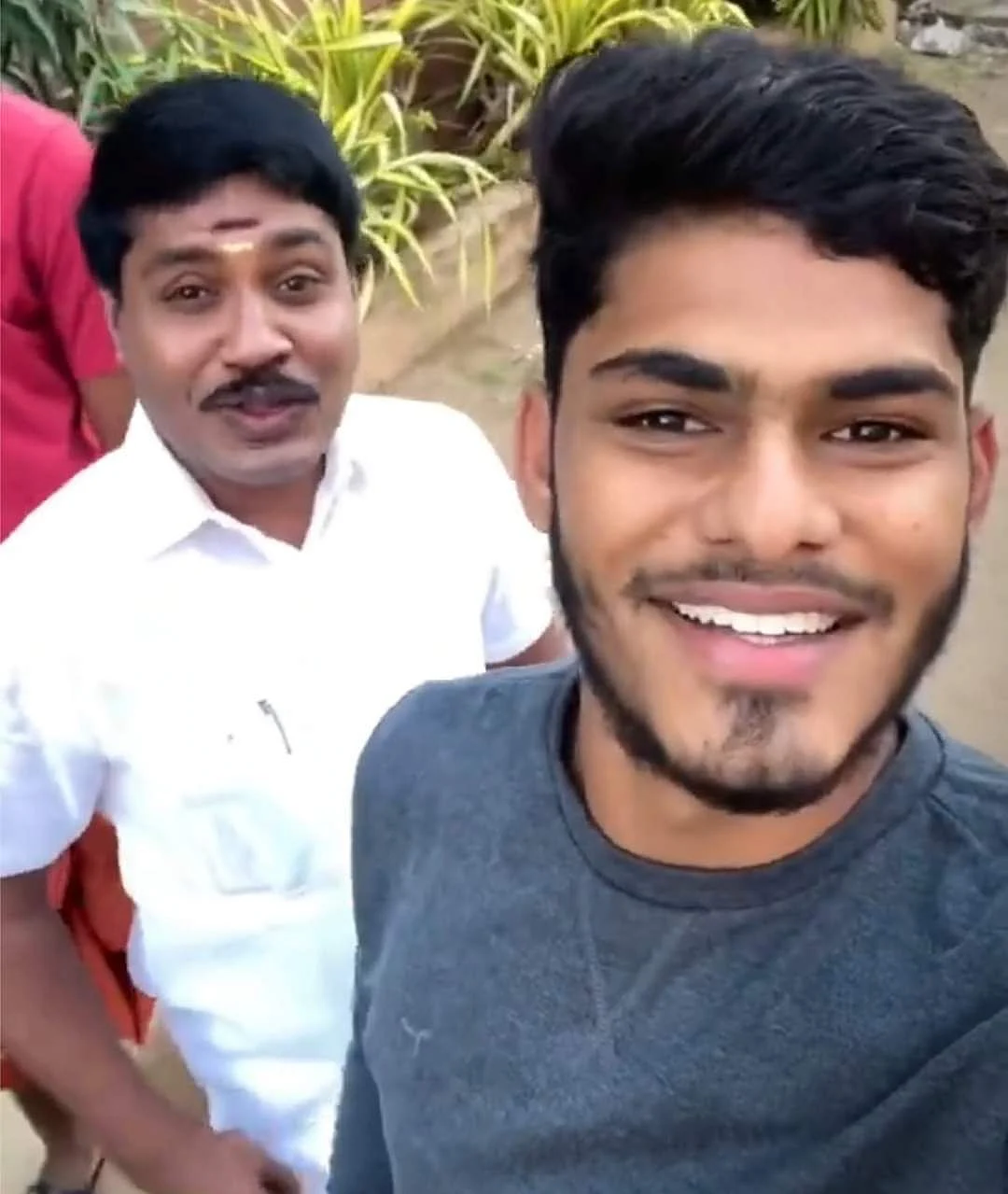 ஜி.பி முத்து டி.டி.எஃப் வாசன்