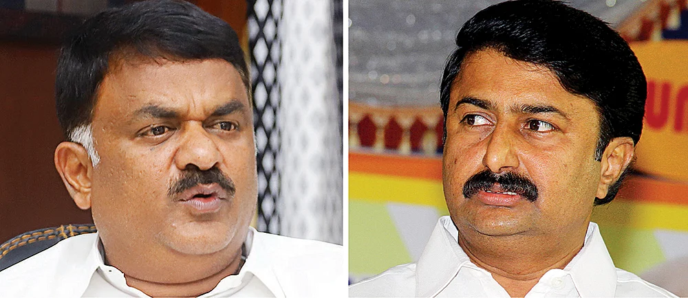 வெள்ளக்கோவில் சாமிநாதன் - கார்த்திகேய சிவசேனாபதி
