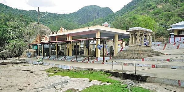 திருமூர்த்திமலை அமணலிங்கேஷ்வரர்
