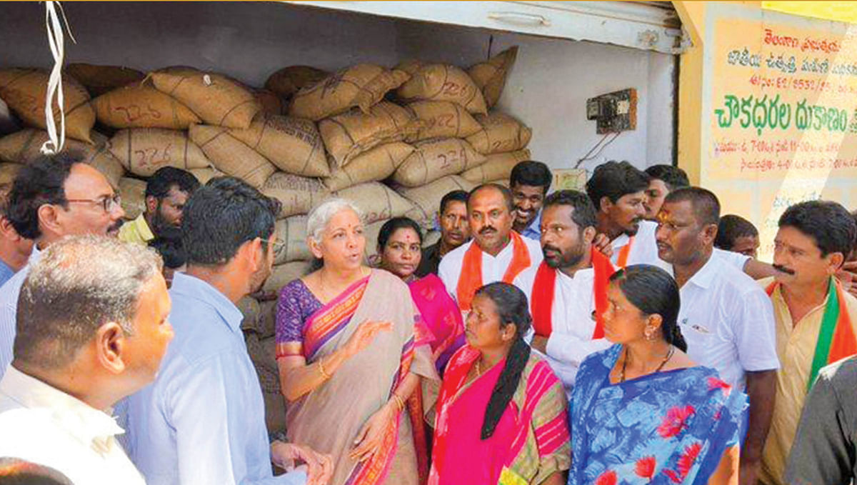 Nirmala Sitharaman at the ration shop