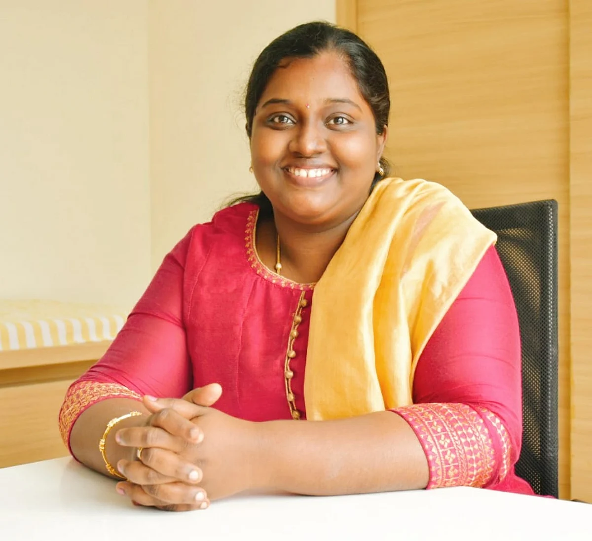 மகப்பேறியல் புற்றுநோய் மருத்துவர் டெல்பின் சுப்ரியா
