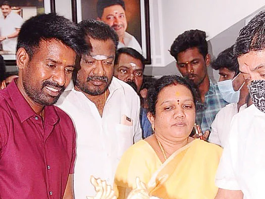 மிஸ்டர் கழுகு: திறந்துவைத்த பி.டி.ஆர்... ரெய்டுவிட்ட மூர்த்தி... சிக்கலில் சூரி!