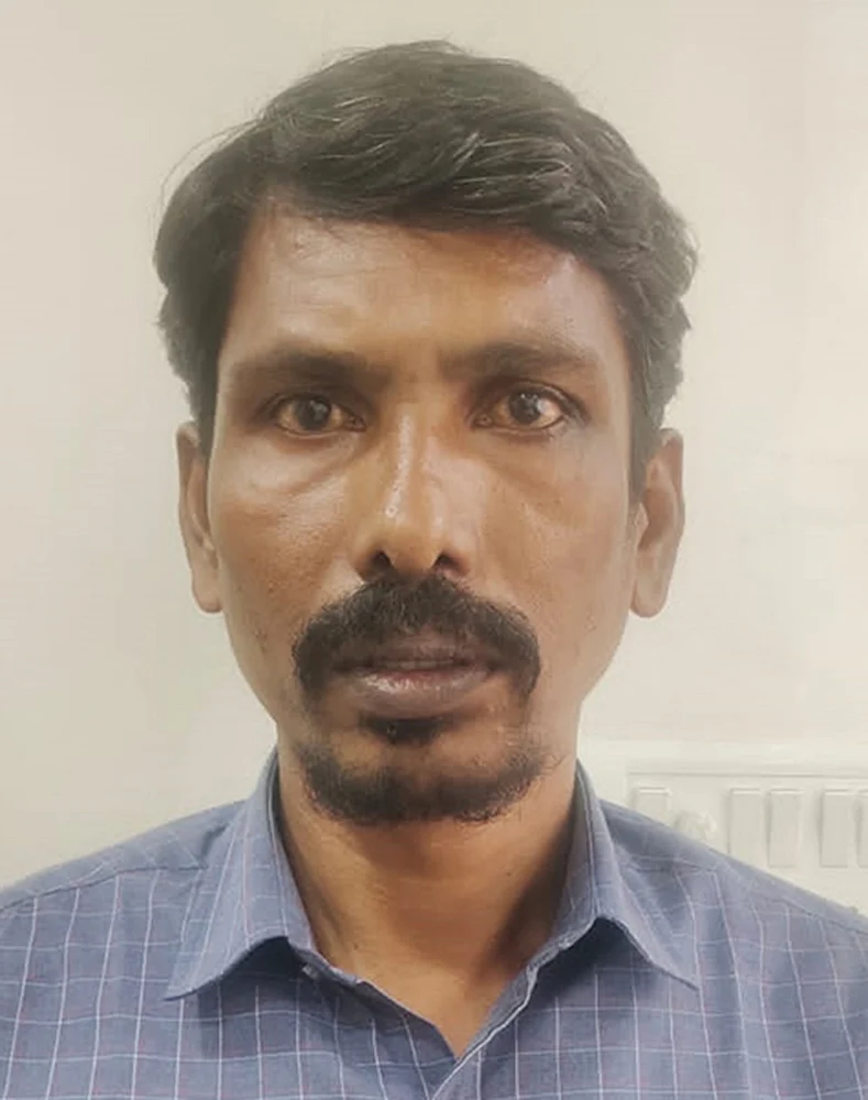 சுரேஷ்