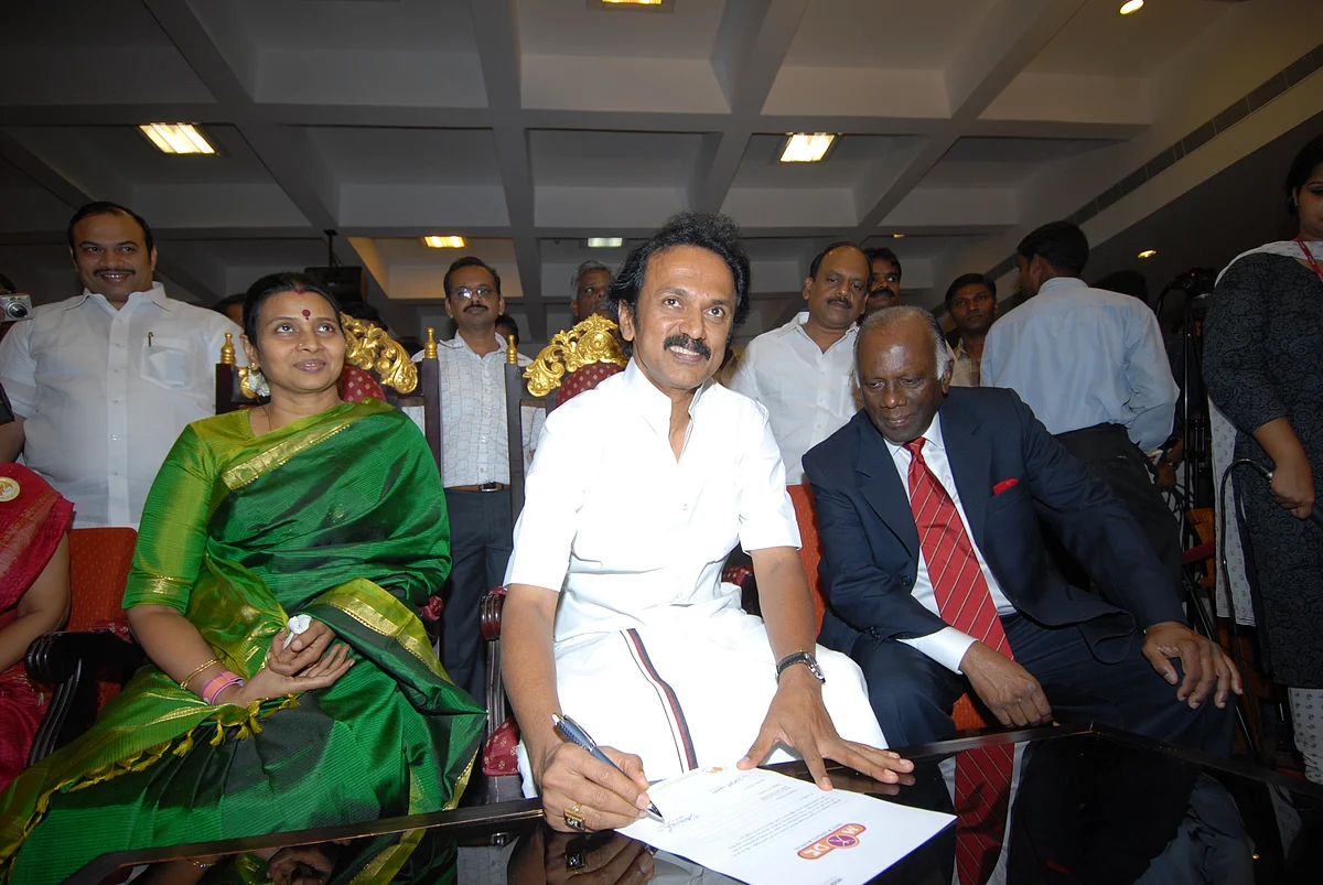 உடல் உறுப்பு தான பத்திரத்தில் கையெழுத்திட்ட போது -2009.