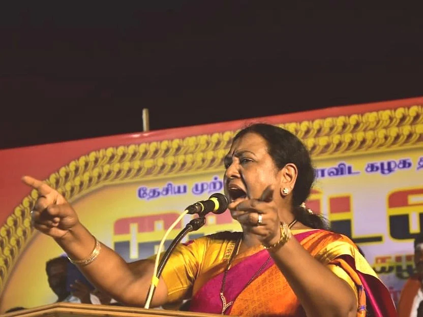 ``திமுக தில்லு முல்லு கட்சி என்பதை நிரூபித்திருக்கிறது!" - விழுப்புரத்தில் சாடிய பிரேமலதா விஜயகாந்த்